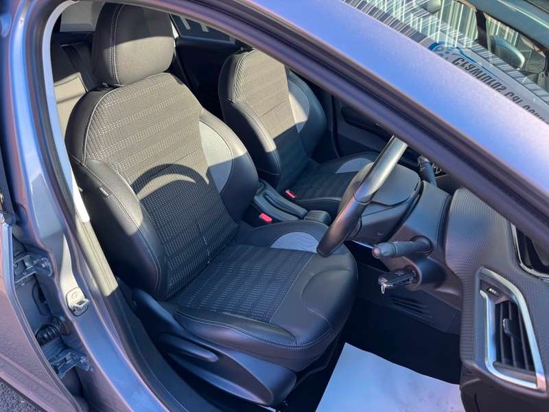 2018 PEUGEOT 2008 2018 PEUGEOT 2008