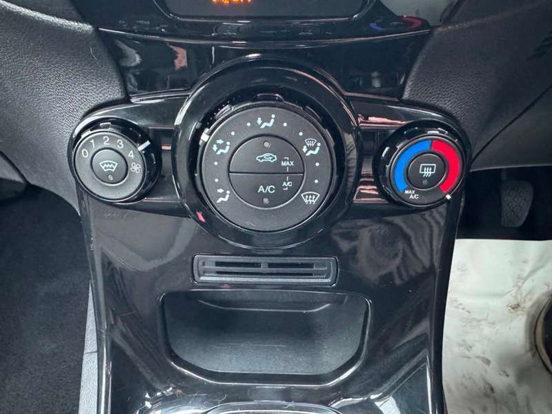 2013 FORD FIESTA 2013 FORD FIESTA