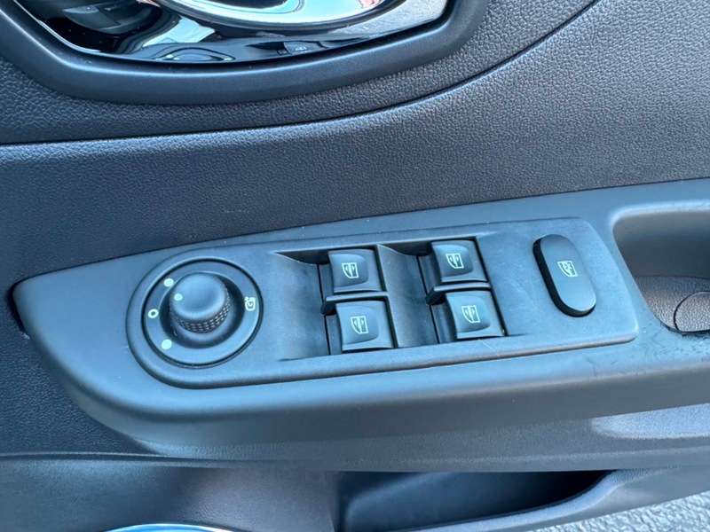 2017 RENAULT CAPTUR 2017 RENAULT CAPTUR