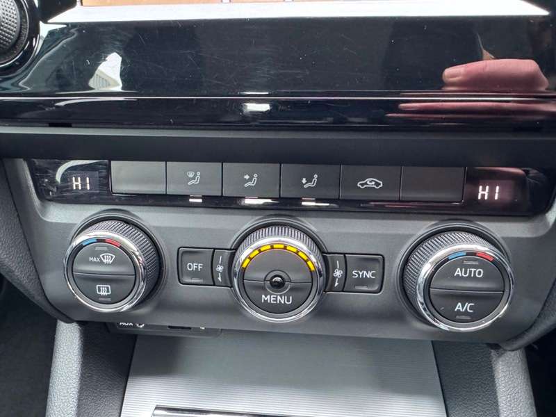 2017 SKODA OCTAVIA 2017 SKODA OCTAVIA