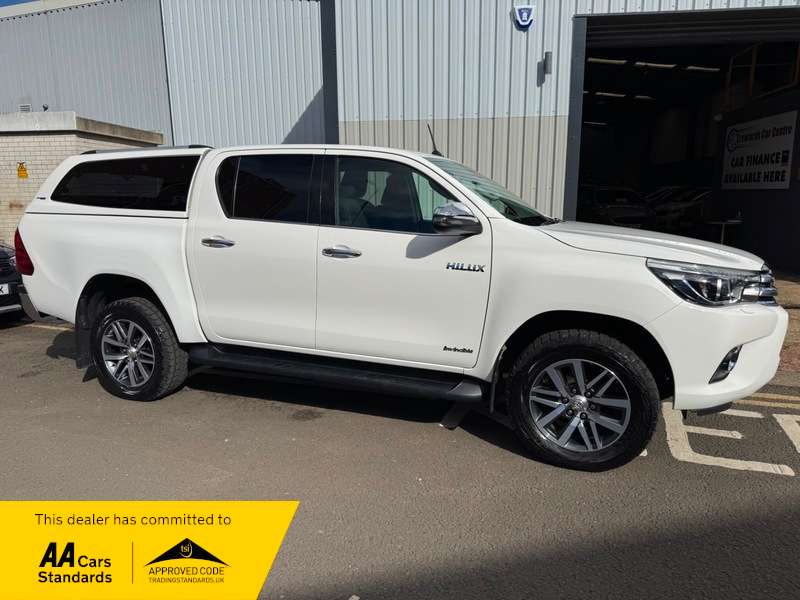 A 2018 TOYOTA HILUX Double Cab Pickup 2.4D-D4 16V 150BHP Euro 6 Invincible A 2018 TOYOTA HILUX Double Cab Pickup 2.4D-D4 16V 150BHP Euro 6 Invincible