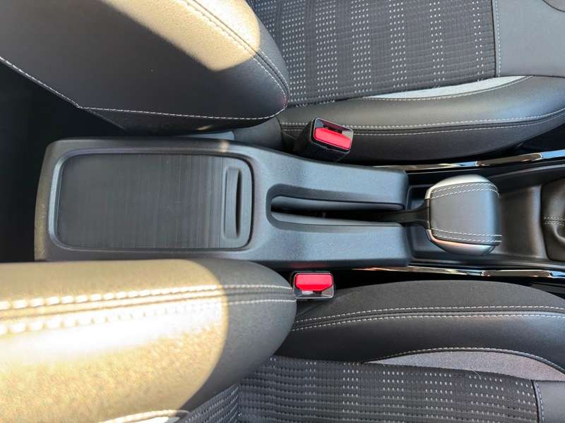 2018 PEUGEOT 2008 2018 PEUGEOT 2008