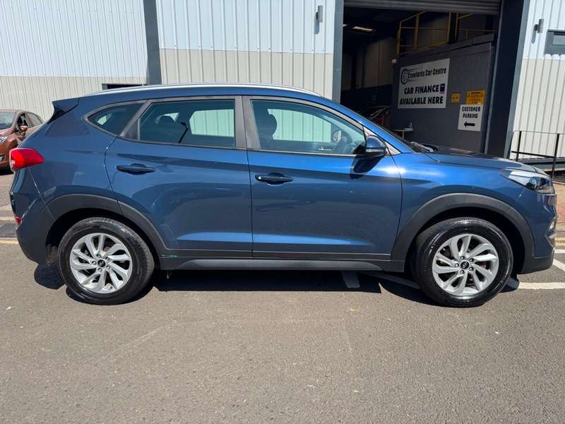 A 2018 HYUNDAI TUCSON 1.6 GDi Blue Drive 16V 130BHP Euro 6 SE Nav **ONE Owner (Pre-Reg) / FULL Service History / Smart Stylish High Spec Model** A 2018 HYUNDAI TUCSON 1.6 GDi Blue Drive 16V 130BHP Euro 6 SE Nav **ONE Owner (Pre-Reg) / FULL Service History / Smart Stylish High Spec Model**