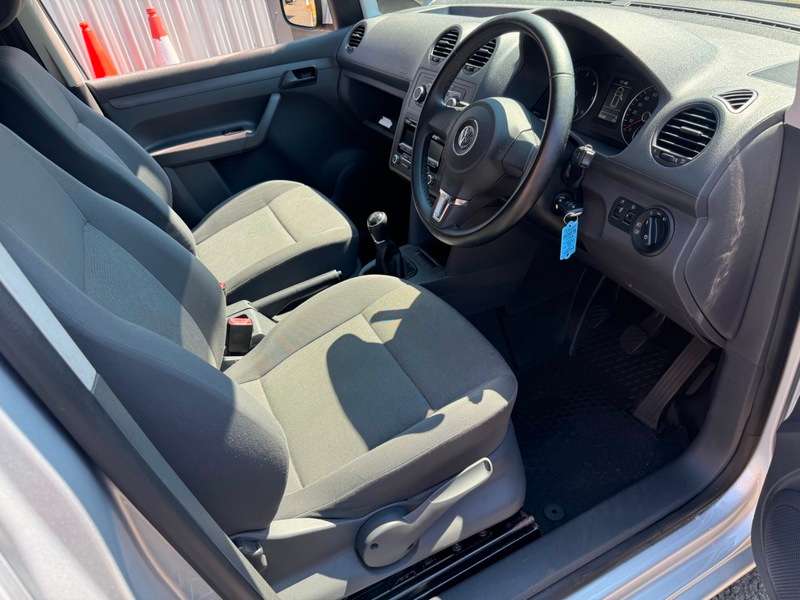 A 2015 VOLKSWAGEN CADDY 1.6TDi 16V 101BHP C20 Highline **FULL Service History** A 2015 VOLKSWAGEN CADDY 1.6TDi 16V 101BHP C20 Highline **FULL Service History**