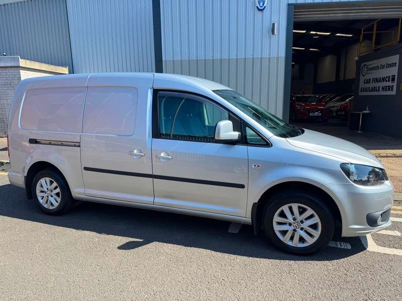 A 2015 VOLKSWAGEN CADDY MAXI C20 STARTLINE 1.6TDi 16V 101BHP C20 Highline **FULL Service History** A 2015 VOLKSWAGEN CADDY MAXI C20 STARTLINE 1.6TDi 16V 101BHP C20 Highline **FULL Service History**