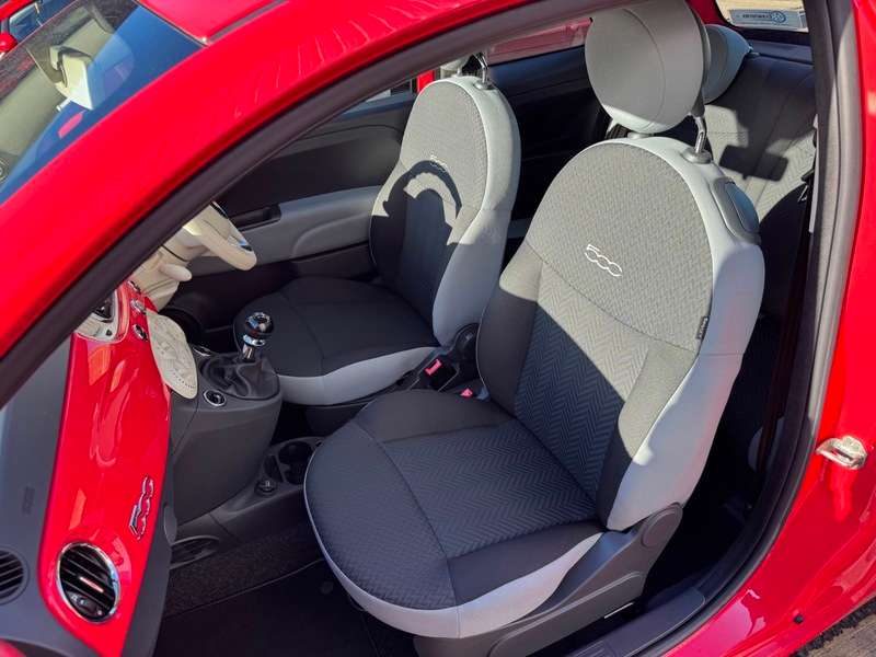 2017 FIAT 500 2017 FIAT 500