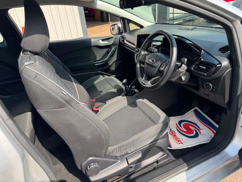A 2017 FORD FIESTA 1.1 Ti-VCT 12V 84BHP Euro 6 Zetec **FULL Service History** A 2017 FORD FIESTA 1.1 Ti-VCT 12V 84BHP Euro 6 Zetec **FULL Service History**