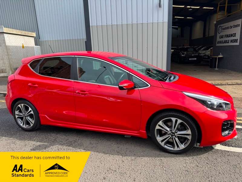 A 2017 KIA CEED 1.6CRDi 16V 134BHP Euro 6 GT-Line **FULL Service History / £20 Yearly Tax / Averaging 72MPG / Smart Stylish High Spec Mode A 2017 KIA CEED 1.6CRDi 16V 134BHP Euro 6 GT-Line **FULL Service History / £20 Yearly Tax / Averaging 72MPG / Smart Stylish High Spec Mode