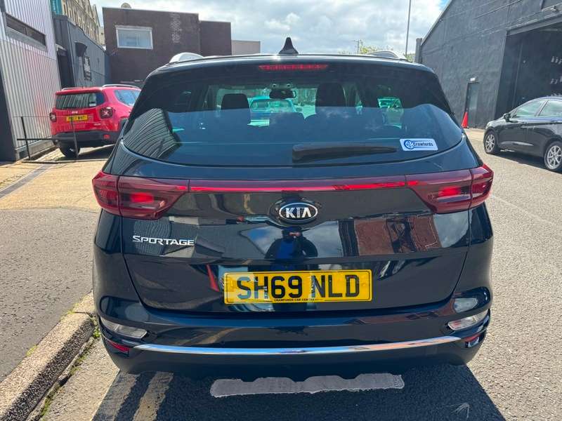 A 2019 KIA SPORTAGE 1.6 GDi ISG 16V 130BHP Euro 6 2 **FULL Service History** A 2019 KIA SPORTAGE 1.6 GDi ISG 16V 130BHP Euro 6 2 **FULL Service History**