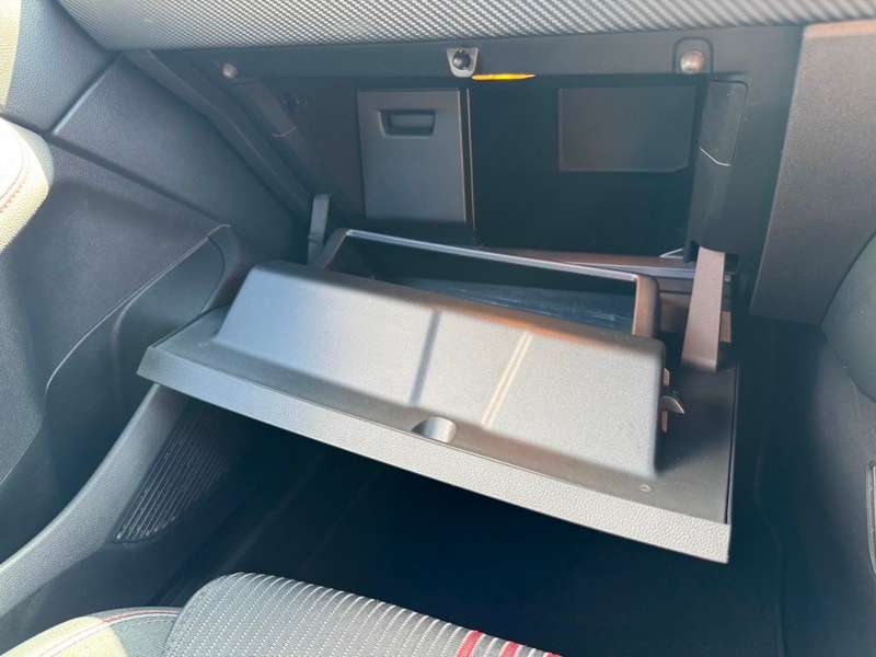 2019 RENAULT CLIO 2019 RENAULT CLIO