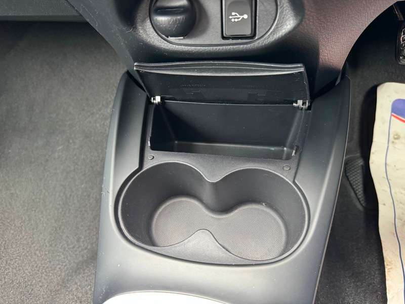 2017 TOYOTA YARIS 2017 TOYOTA YARIS