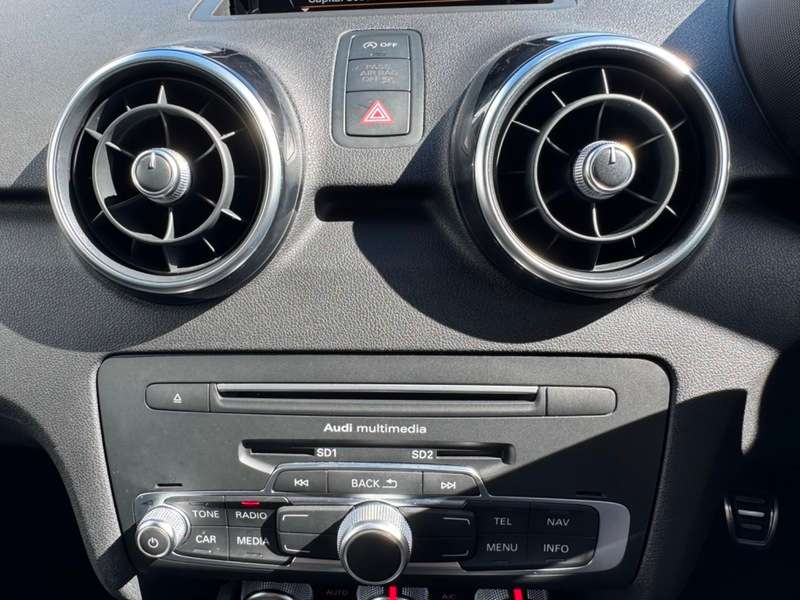 2016 AUDI A1 2016 AUDI A1