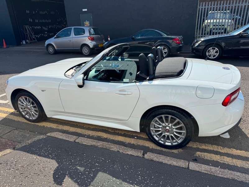 2018 FIAT 124 SPIDER 2018 FIAT 124 SPIDER
