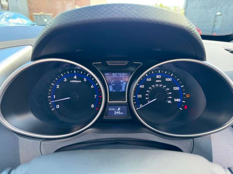 2012 HYUNDAI VELOSTER 2012 HYUNDAI VELOSTER