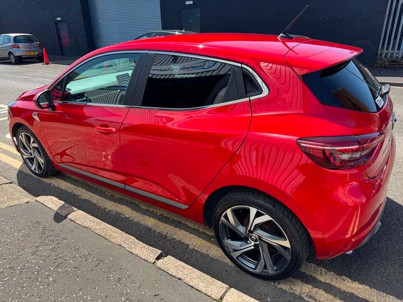2019 RENAULT CLIO 2019 RENAULT CLIO