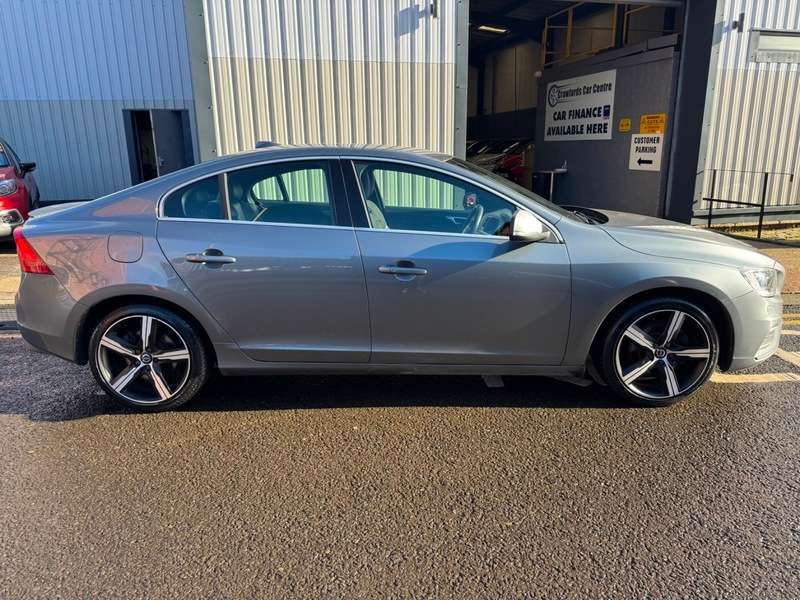 A 2017 VOLVO S60 2.0TD D2 16V 121BHP Euro 6 R-Design Nav **FULL Service History / Averaging 74MPG / Smart Stylish High Spec Model** A 2017 VOLVO S60 2.0TD D2 16V 121BHP Euro 6 R-Design Nav **FULL Service History / Averaging 74MPG / Smart Stylish High Spec Model**