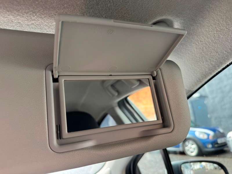2017 TOYOTA YARIS 2017 TOYOTA YARIS