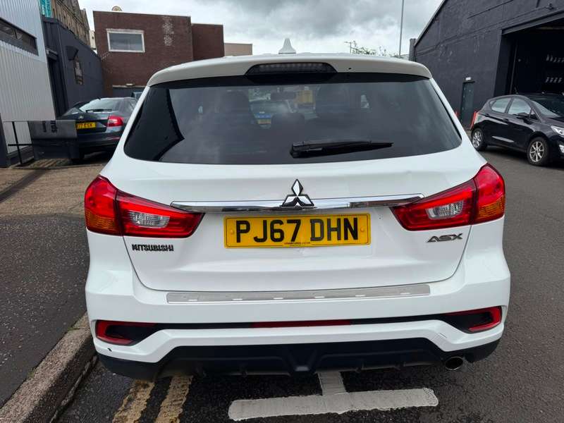 A 2017 MITSUBISHI ASX 1.6i 16V 115BHP Euro 6 2 **FULL Service History** A 2017 MITSUBISHI ASX 1.6i 16V 115BHP Euro 6 2 **FULL Service History**