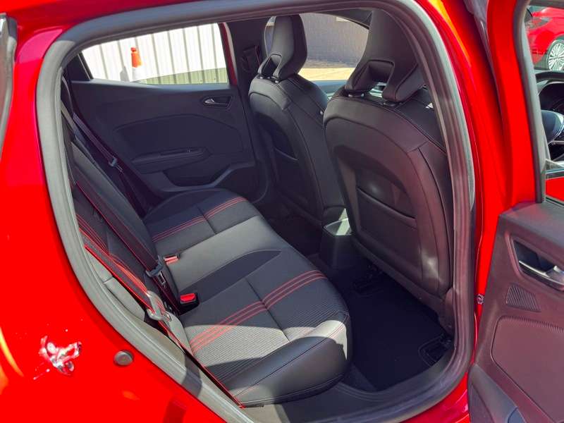 2019 RENAULT CLIO 2019 RENAULT CLIO