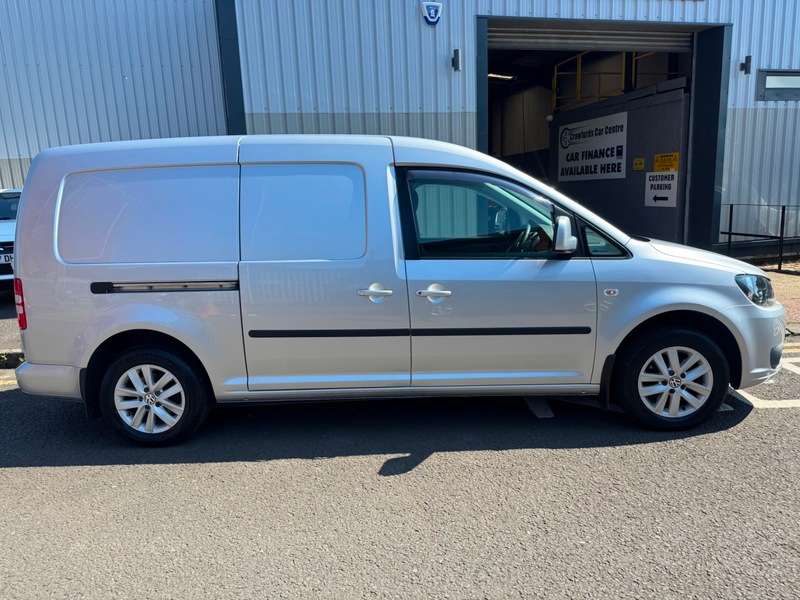 A 2015 VOLKSWAGEN CADDY 1.6TDi 16V 101BHP C20 Highline **FULL Service History** A 2015 VOLKSWAGEN CADDY 1.6TDi 16V 101BHP C20 Highline **FULL Service History**