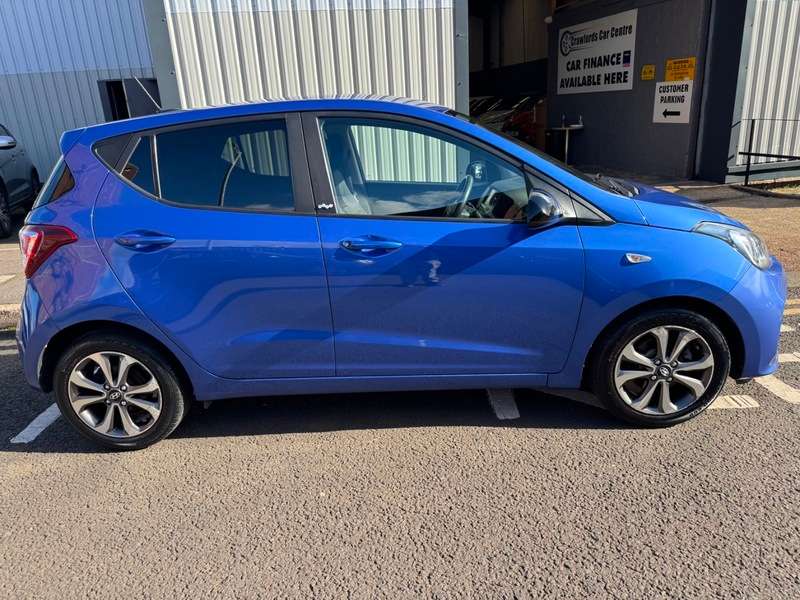 A 2019 HYUNDAI I10 1.0i 12V 68BHP Euro 6 Play **FULL Service History** A 2019 HYUNDAI I10 1.0i 12V 68BHP Euro 6 Play **FULL Service History**