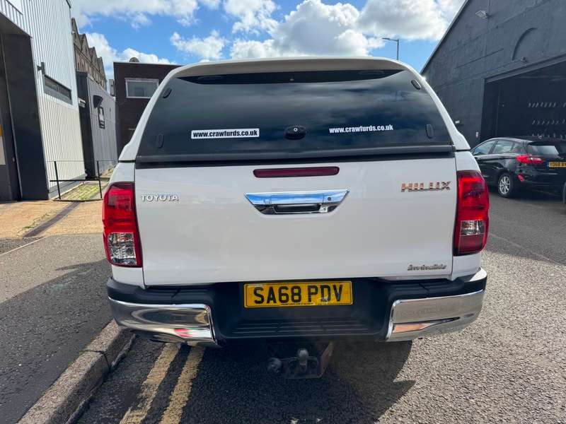 A 2018 TOYOTA HILUX Double Cab Pickup 2.4D-D4 16V 150BHP Euro 6 Invincible A 2018 TOYOTA HILUX Double Cab Pickup 2.4D-D4 16V 150BHP Euro 6 Invincible