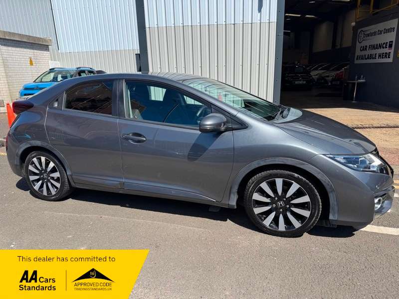 A 2017 HONDA CIVIC 1.4i-VTEC 16V 100BHP SE Plus Navi **FULL Service History / Smart Stylish High Spec Model** A 2017 HONDA CIVIC 1.4i-VTEC 16V 100BHP SE Plus Navi **FULL Service History / Smart Stylish High Spec Model**