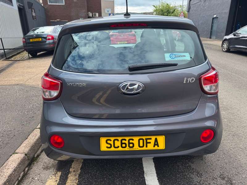 A 2017 HYUNDAI I10 1.0i 12V 66BHP Euro 6 SE **FULL Service History / £20 Yearly Road Tax / Averaging 60MPG** A 2017 HYUNDAI I10 1.0i 12V 66BHP Euro 6 SE **FULL Service History / £20 Yearly Road Tax / Averaging 60MPG**
