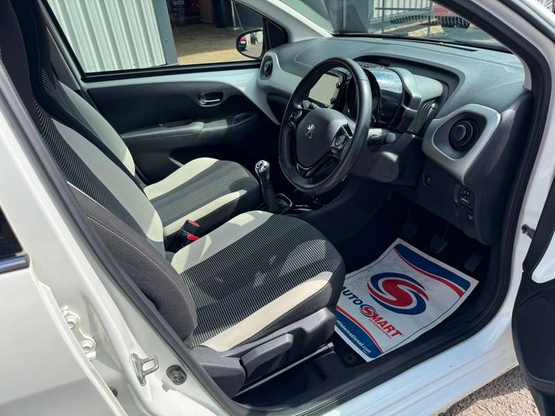A 2018 PEUGEOT 108 TOP! 1.2 Puretech 12V 82BHP Euro 6 **Rare Smart Stylish High Spec Model** A 2018 PEUGEOT 108 TOP! 1.2 Puretech 12V 82BHP Euro 6 **Rare Smart Stylish High Spec Model**