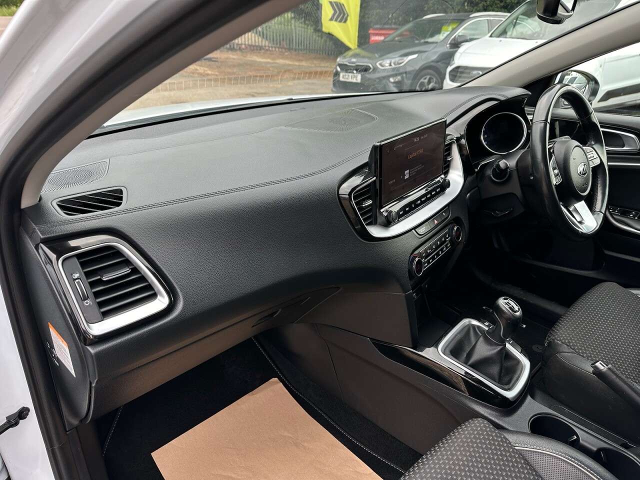 2021 KIA CEED 2021 KIA CEED