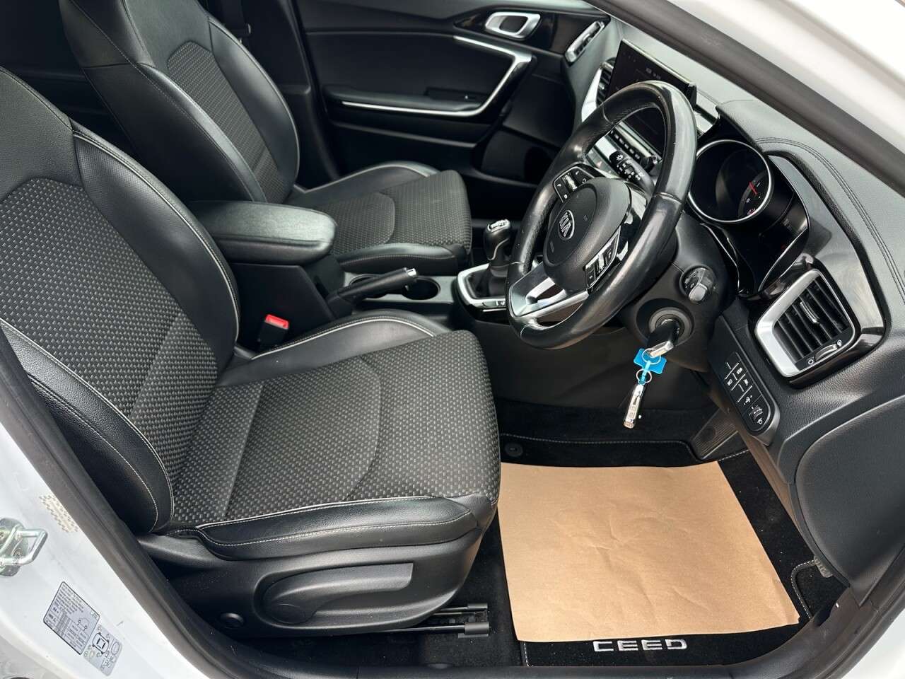 2021 KIA CEED 2021 KIA CEED