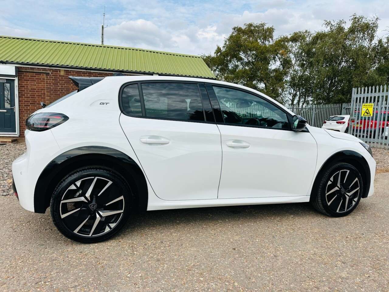 2025 PEUGEOT 208 2025 PEUGEOT 208