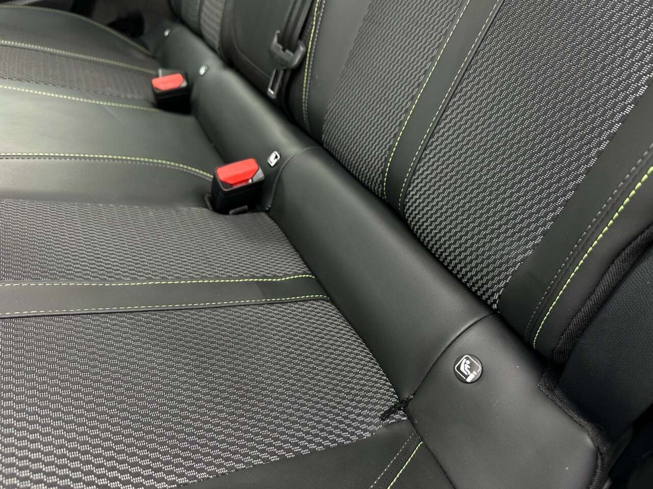 2025 PEUGEOT 208 2025 PEUGEOT 208