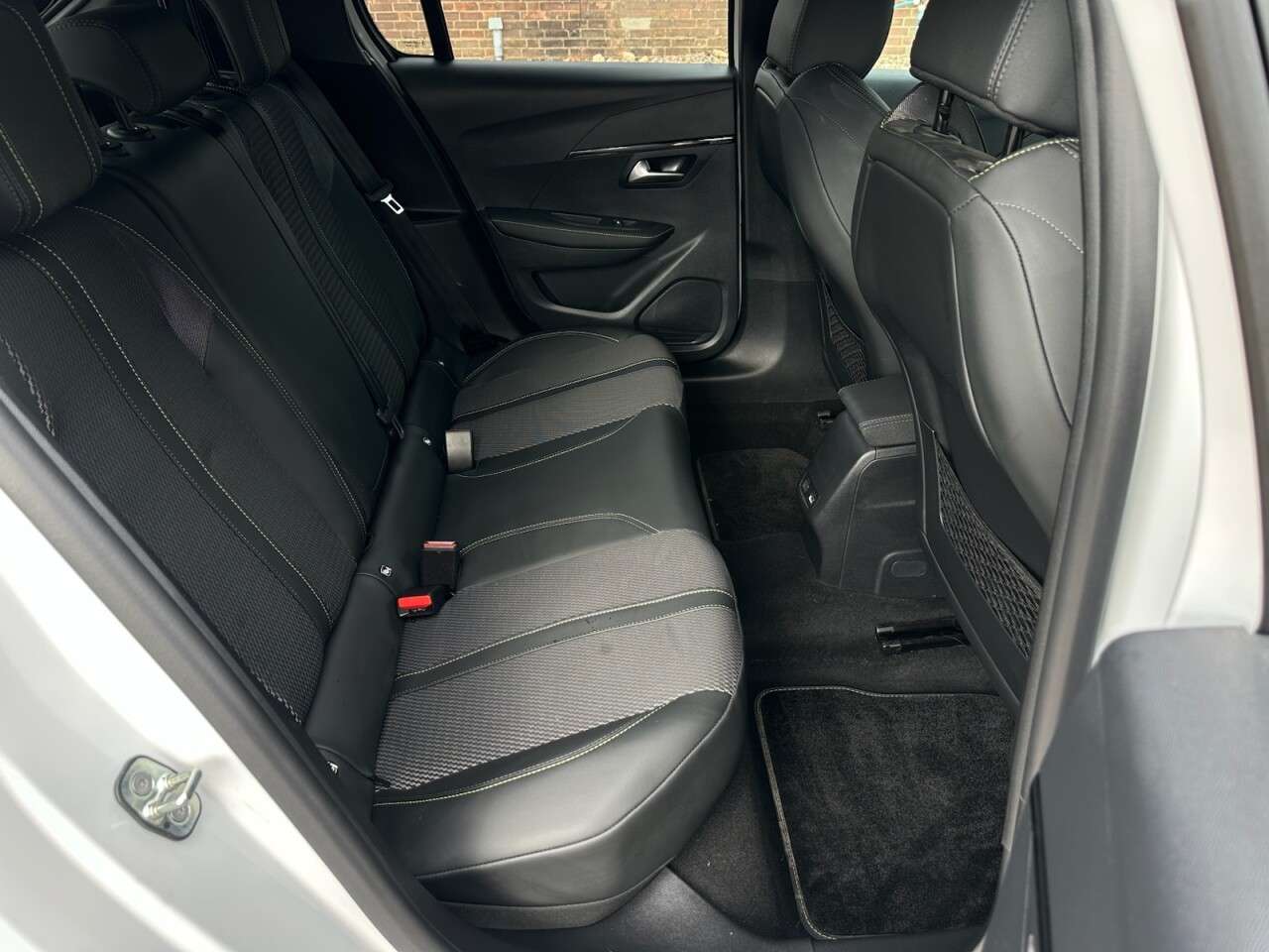 2025 PEUGEOT 208 2025 PEUGEOT 208