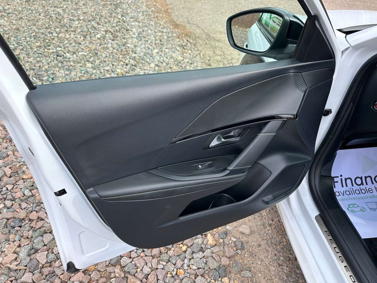 2025 PEUGEOT 208 2025 PEUGEOT 208