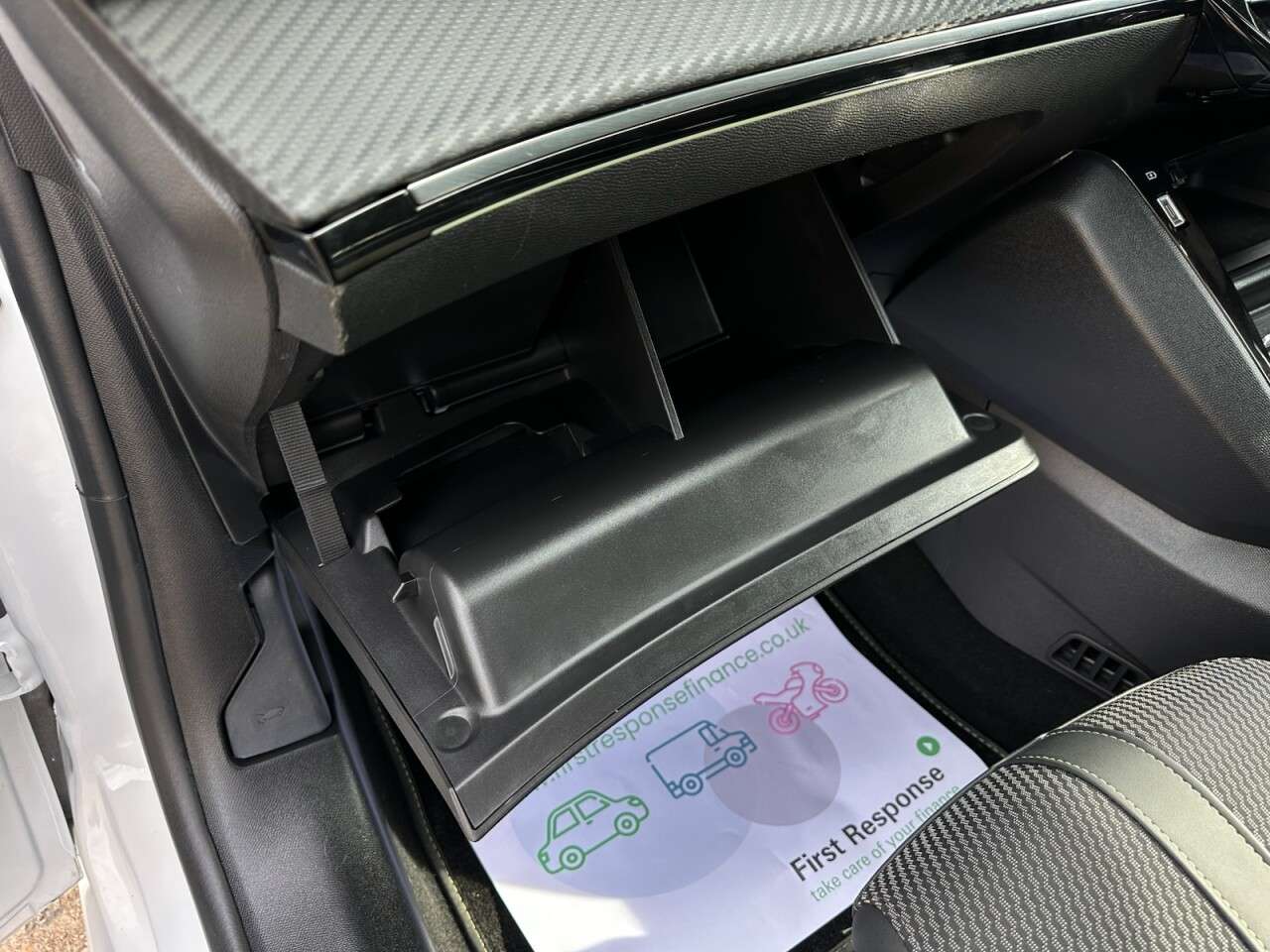 2025 PEUGEOT 208 2025 PEUGEOT 208