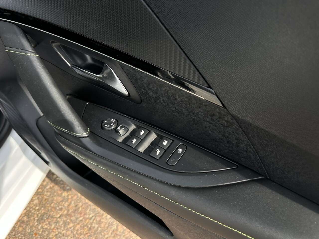 2025 PEUGEOT 208 2025 PEUGEOT 208