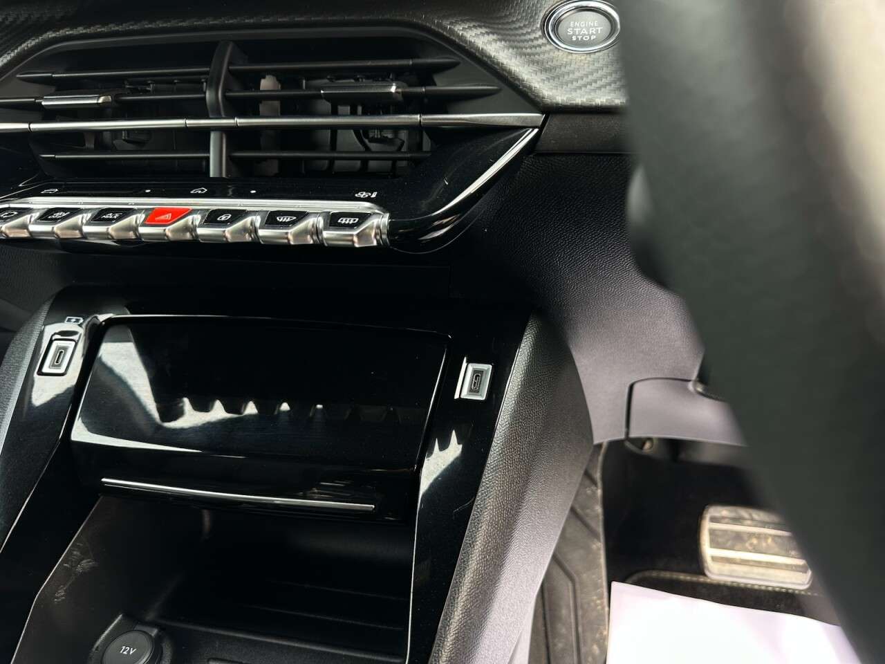 2025 PEUGEOT 208 2025 PEUGEOT 208