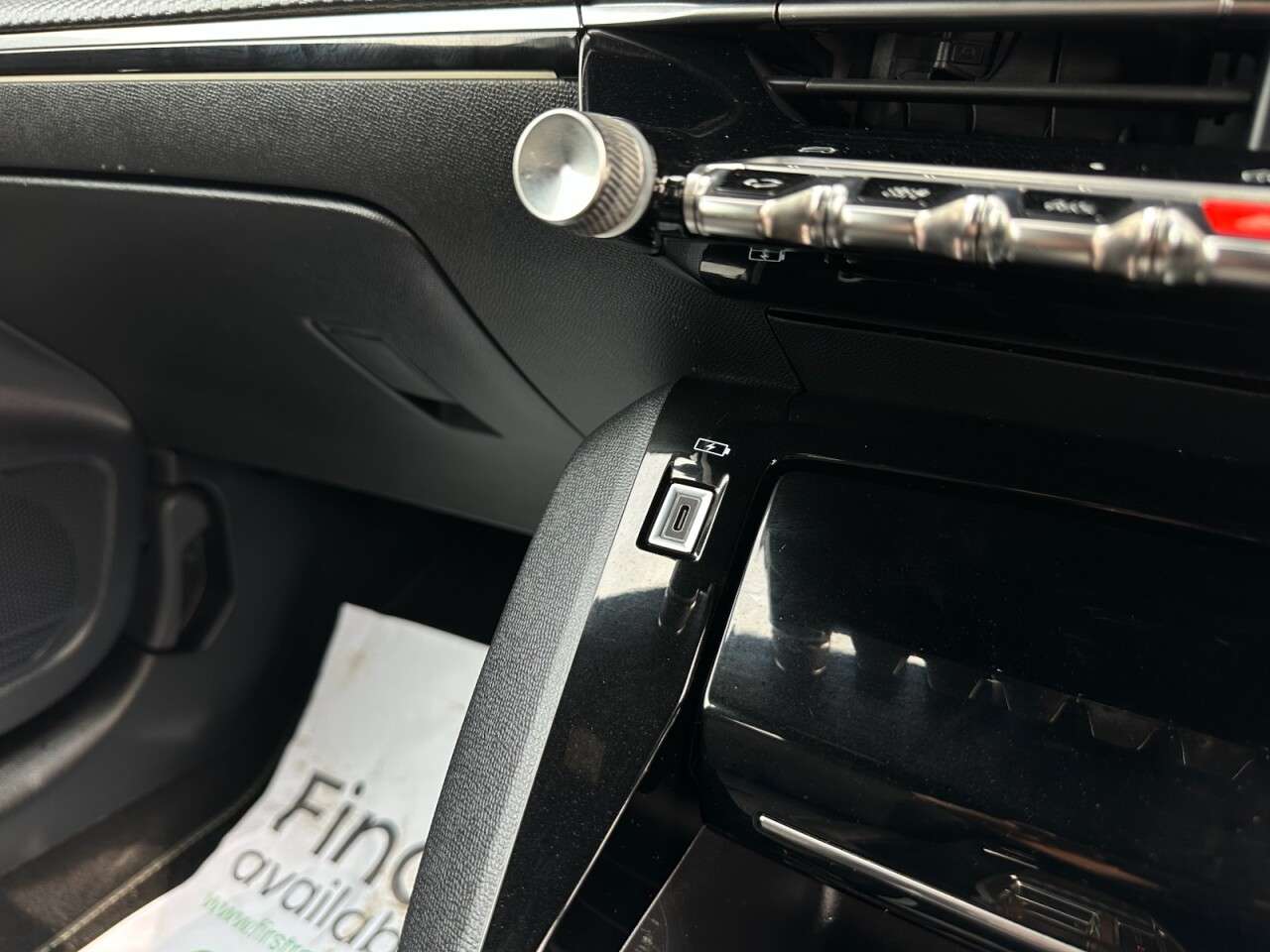 2025 PEUGEOT 208 2025 PEUGEOT 208