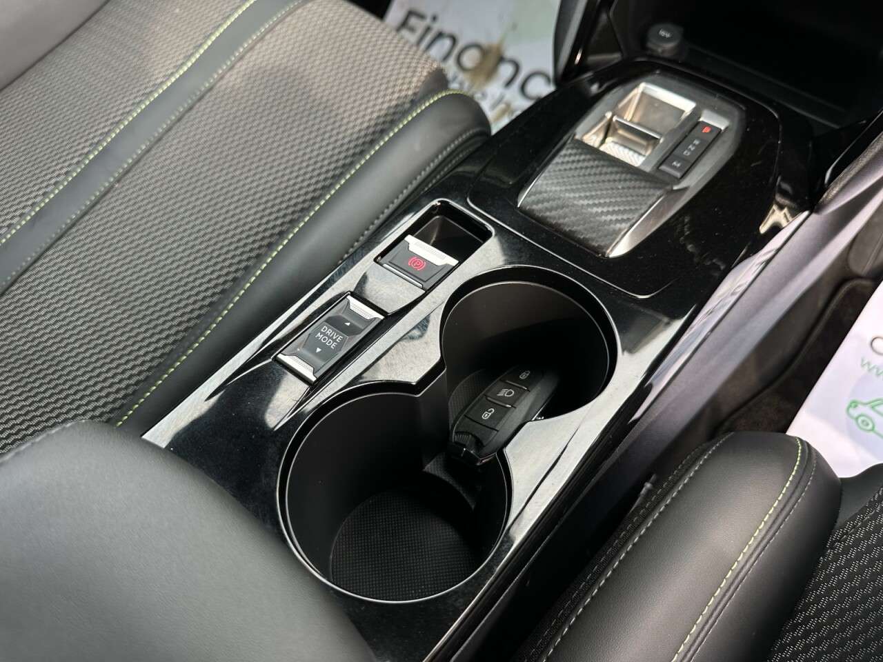 2025 PEUGEOT 208 2025 PEUGEOT 208