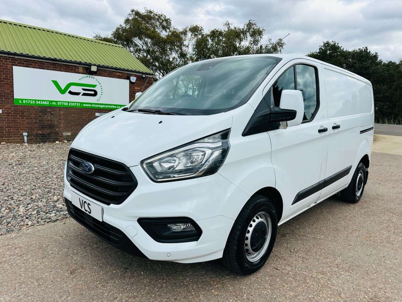 A 2021 FORD TRANSIT CUSTOM 2.0 300 EcoBlue Trend Panel Van 5dr Diesel Manual L1 H1 Euro 6 (s/s) (105 p A 2021 FORD TRANSIT CUSTOM 2.0 300 EcoBlue Trend Panel Van 5dr Diesel Manual L1 H1 Euro 6 (s/s) (105 p