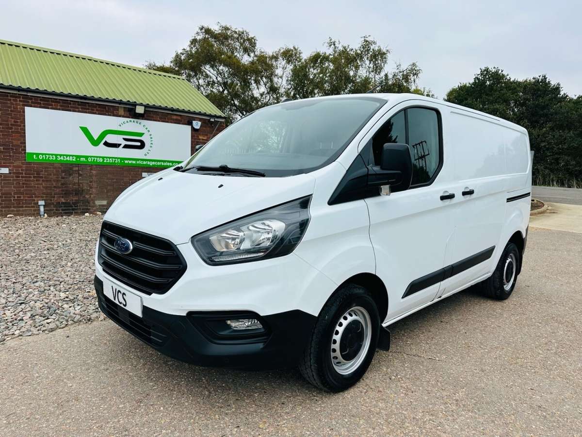 Check out this Ford Transit Custom 2022 Diesel Manual