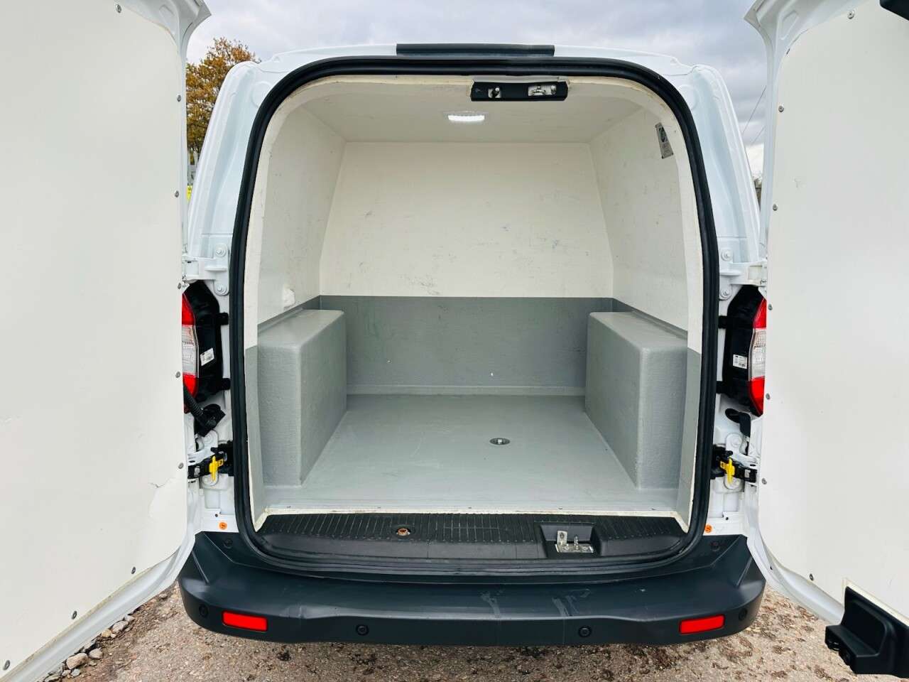 2021 FORD TRANSIT COURIER 2021 FORD TRANSIT COURIER