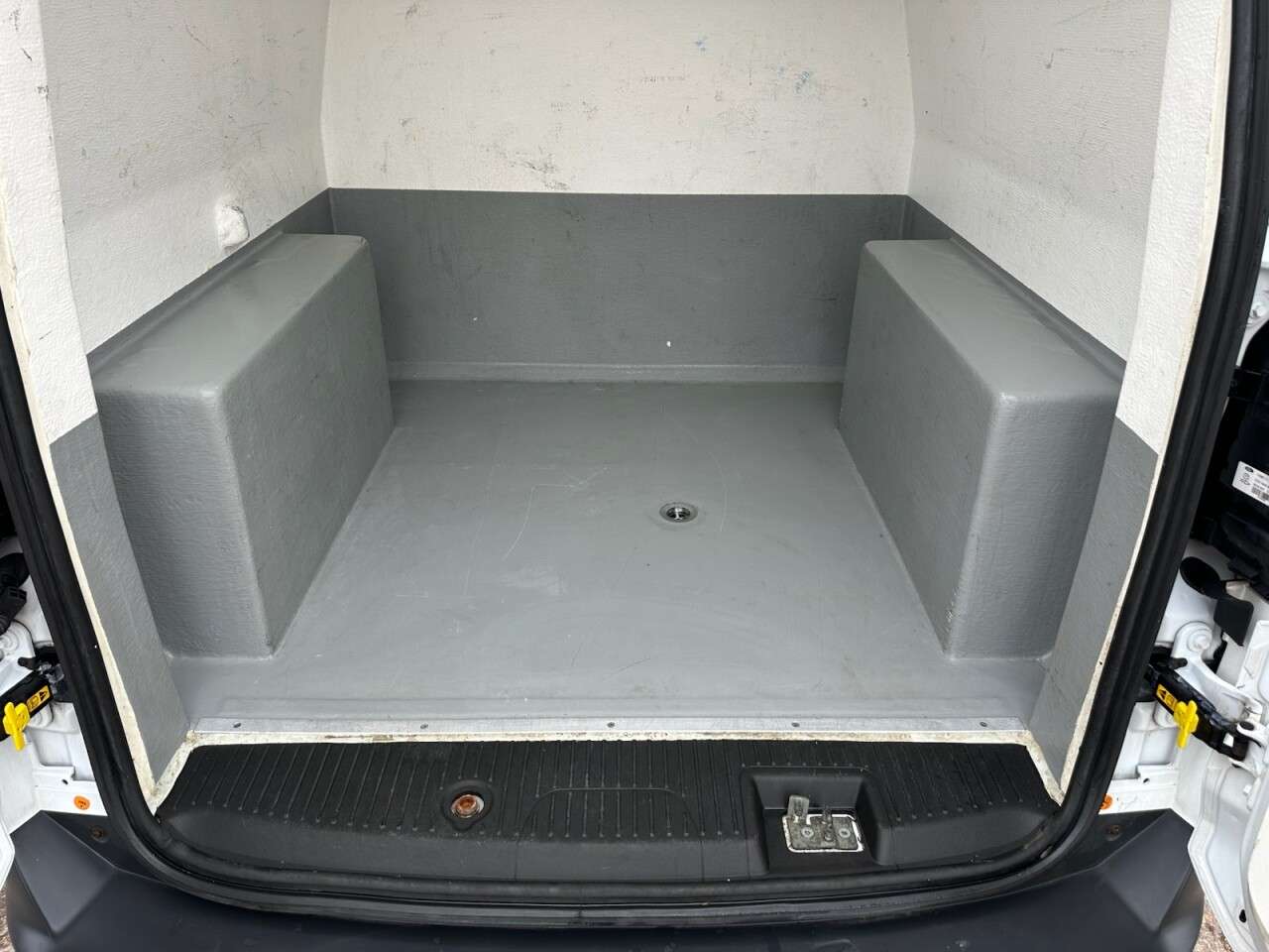 2021 FORD TRANSIT COURIER 2021 FORD TRANSIT COURIER