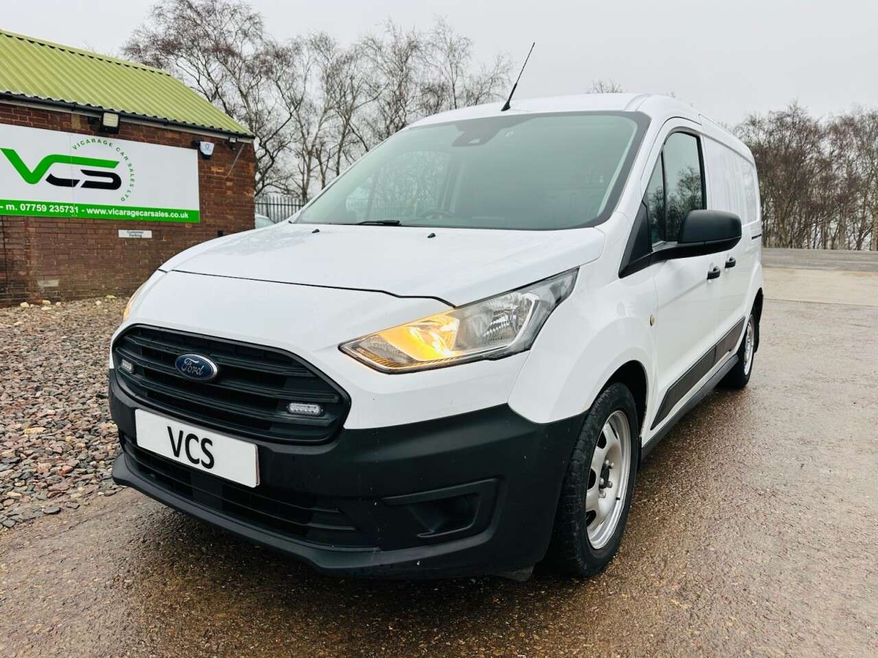 A 2019 FORD TRANSIT CONNECT 1.5 210 EcoBlue Panel Van 5dr Diesel Manual L2 Euro 6 (s/s) (100 ps) A 2019 FORD TRANSIT CONNECT 1.5 210 EcoBlue Panel Van 5dr Diesel Manual L2 Euro 6 (s/s) (100 ps)