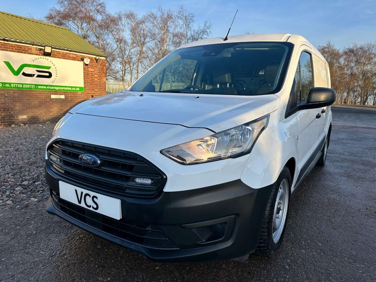 A 2019 FORD TRANSIT CONNECT 1.5 210 EcoBlue Panel Van 5dr Diesel Manual L2 Euro 6 (s/s) (100 ps) A 2019 FORD TRANSIT CONNECT 1.5 210 EcoBlue Panel Van 5dr Diesel Manual L2 Euro 6 (s/s) (100 ps)