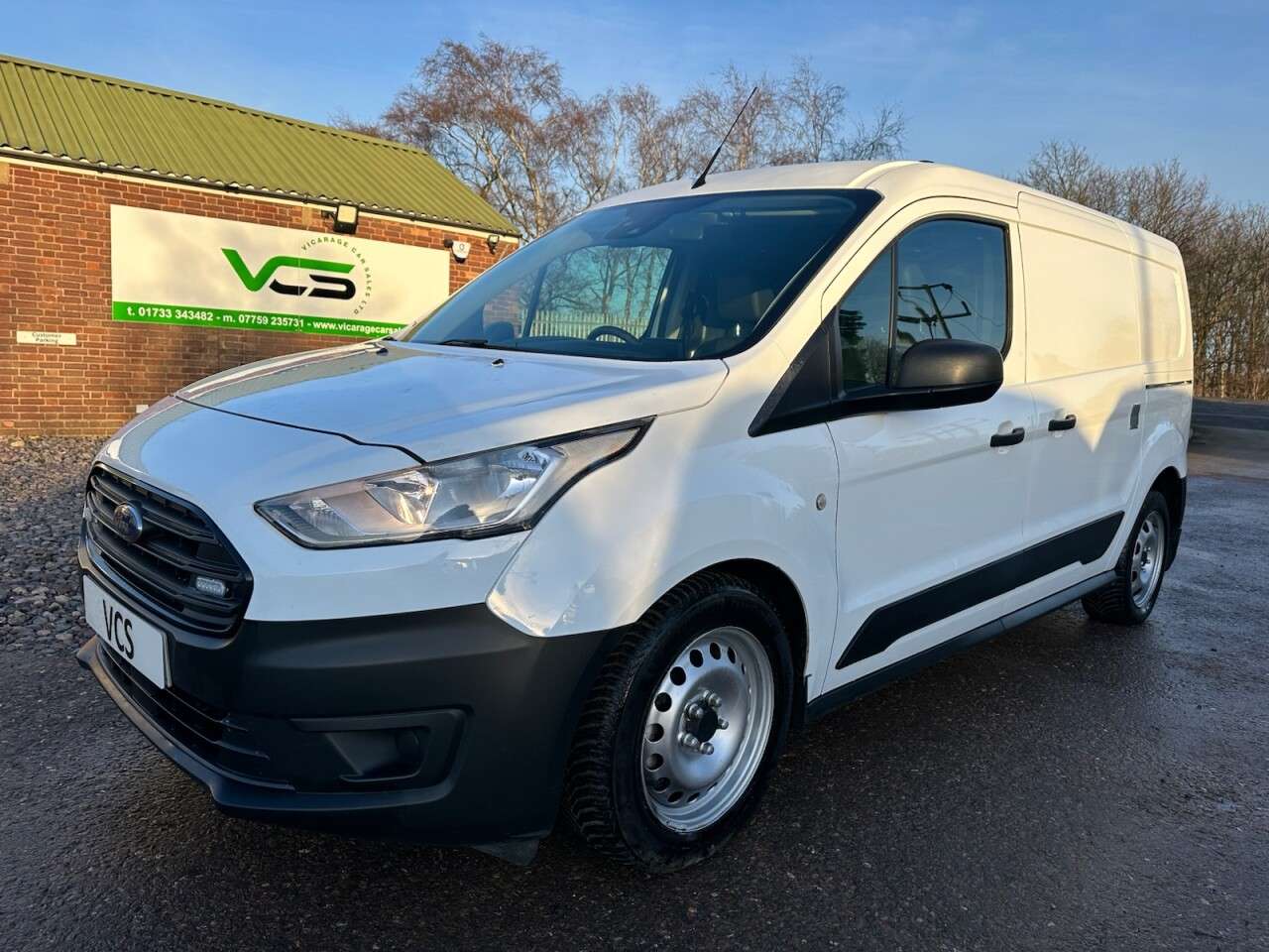 A 2019 FORD TRANSIT CONNECT 1.5 210 EcoBlue Panel Van 5dr Diesel Manual L2 Euro 6 (s/s) (100 ps) A 2019 FORD TRANSIT CONNECT 1.5 210 EcoBlue Panel Van 5dr Diesel Manual L2 Euro 6 (s/s) (100 ps)