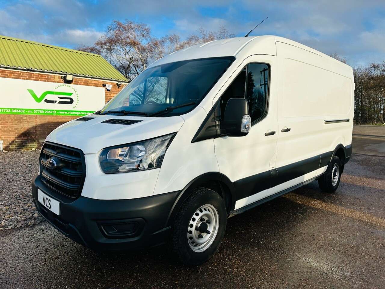 A 2021 FORD TRANSIT 2.0 350 EcoBlue Leader Panel Van 5dr Diesel Manual FWD L3 H2 Euro 6 (s/s) ( A 2021 FORD TRANSIT 2.0 350 EcoBlue Leader Panel Van 5dr Diesel Manual FWD L3 H2 Euro 6 (s/s) (