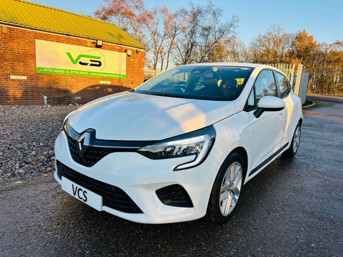 Check out this Renault Clio 2021 Petrol Manual