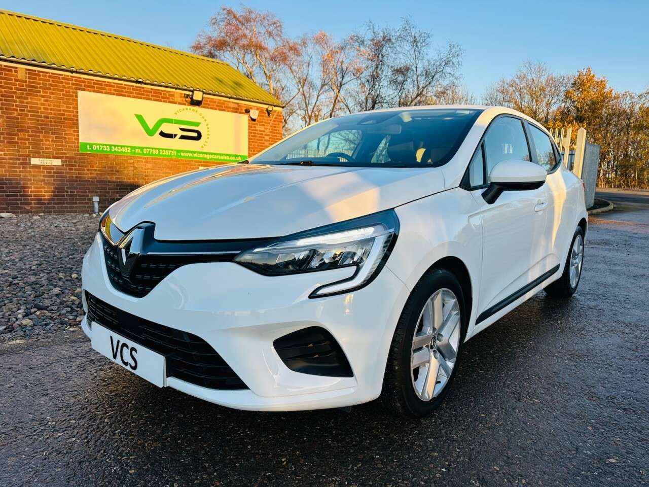 2021 RENAULT CLIO 2021 RENAULT CLIO
